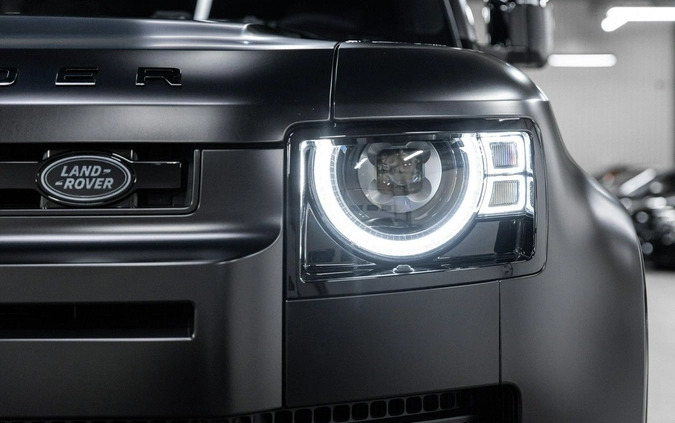 Land Rover Defender cena 655000 przebieg: 25000, rok produkcji 2021 z Gniezno małe 781